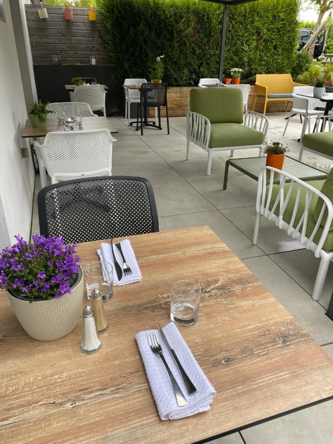 Hotel Restaurant L'Eskemm St Brieuc-Tregueux Bagian luar foto
